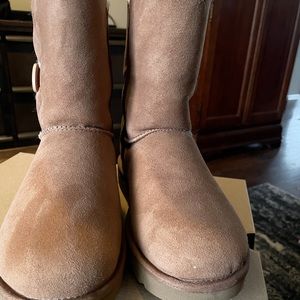 UGG Bailey Button II boots